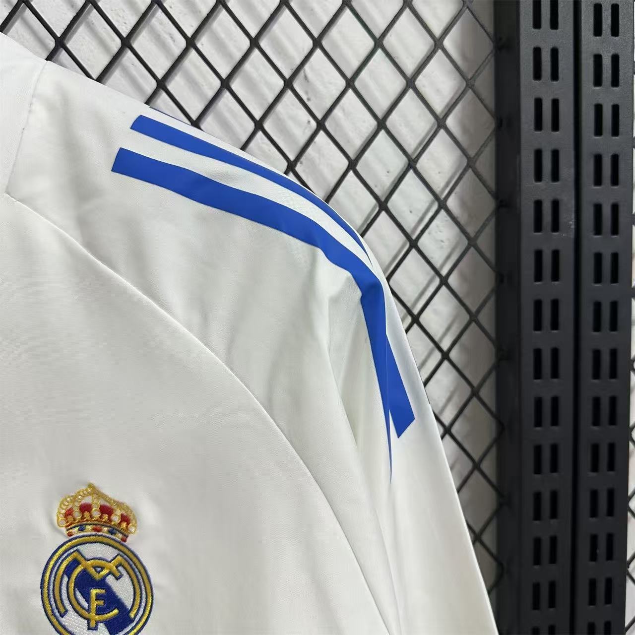 2025/2026 Real Madrid Windbreaker Jacket