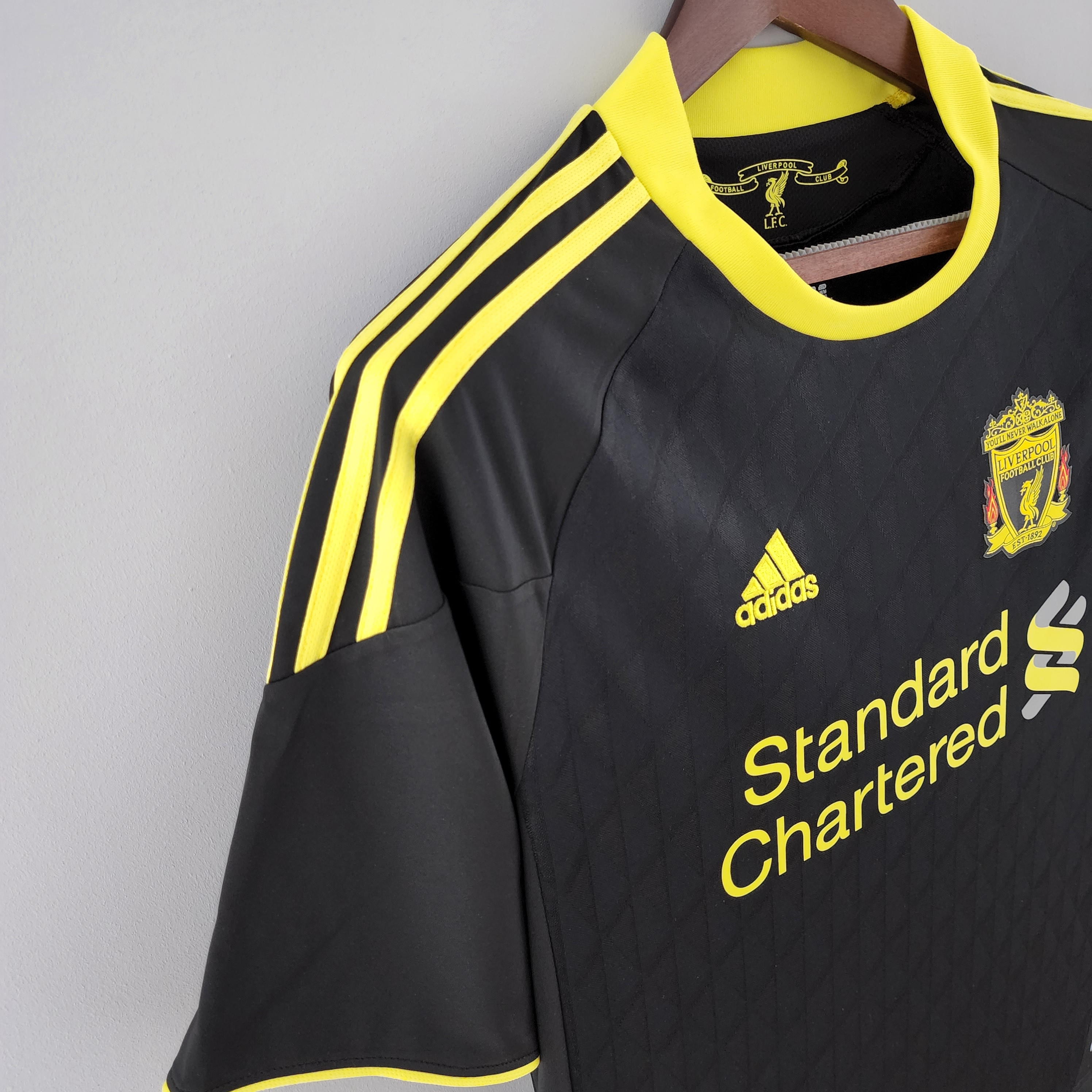 2010/2011 Liverpool Retro Away Football Shirt