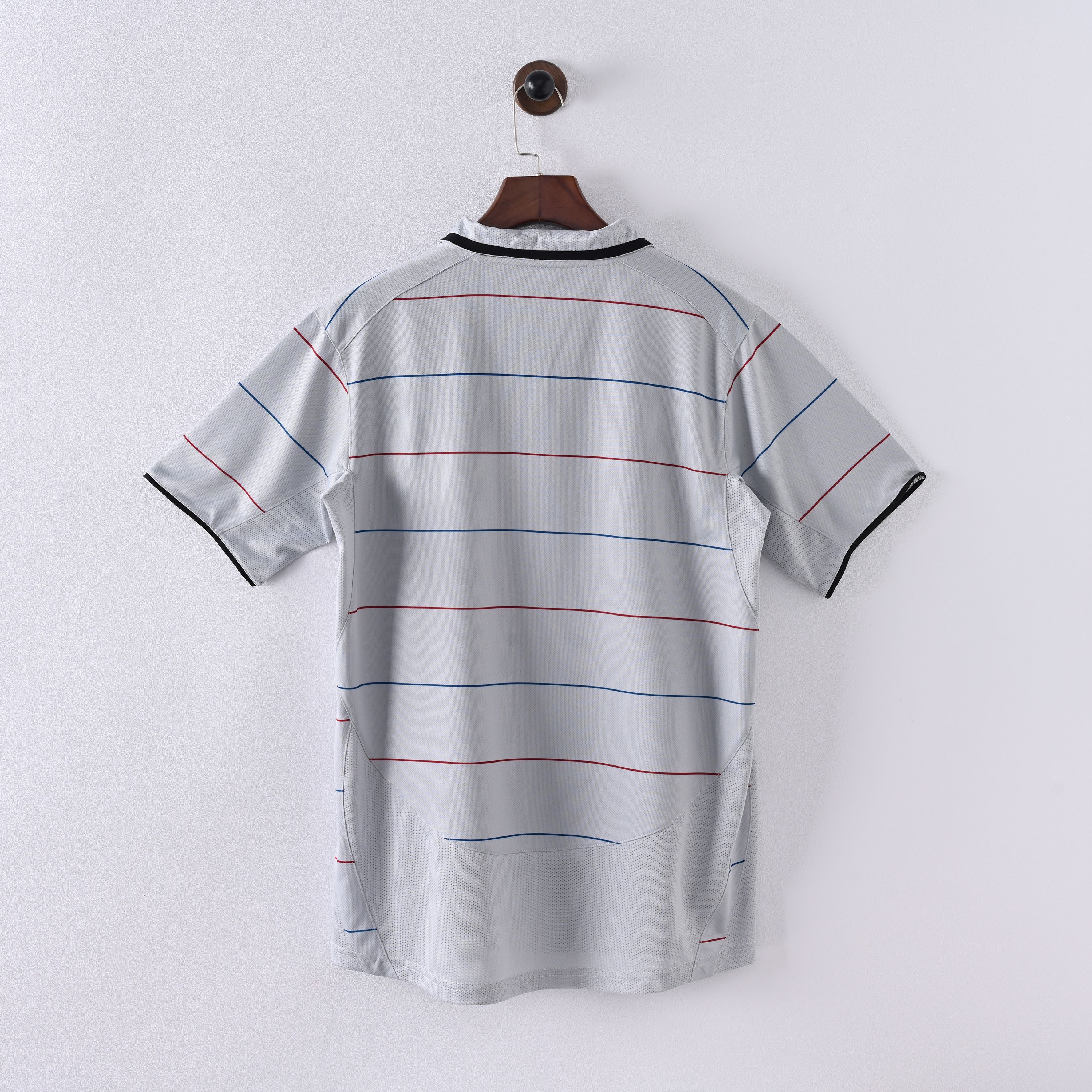 2003/2004 Barcelona Away Retro Football Shirt