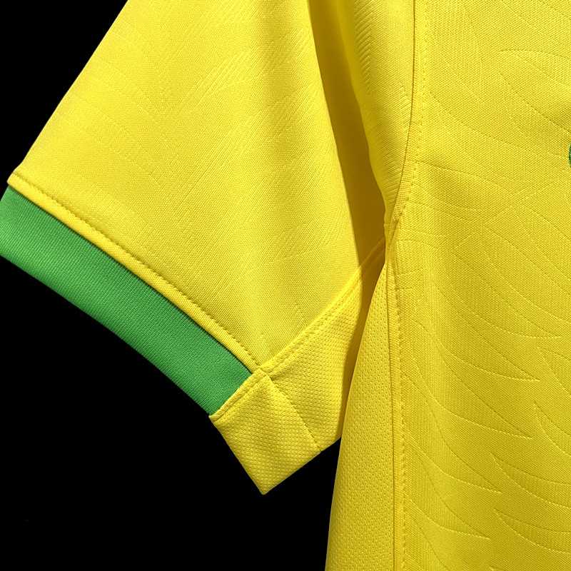 2023/2024 Brazil Home Football Shirt (Fan Edition)