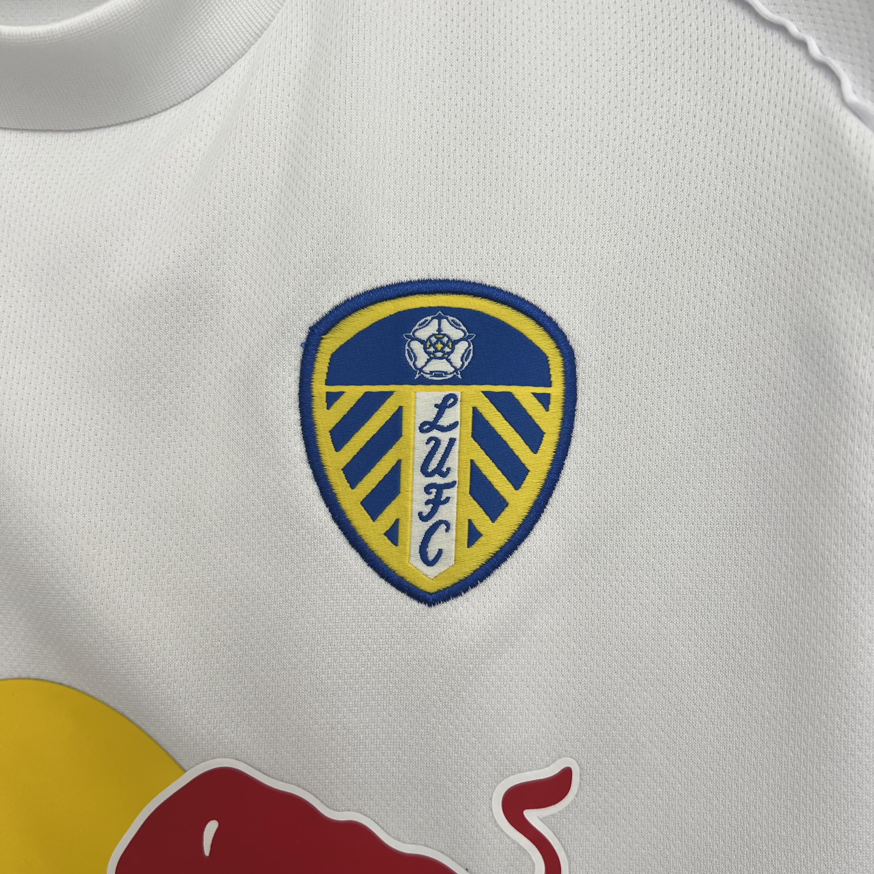 2025/2026 Leeds United Home Football Shirt (Fan Edition)