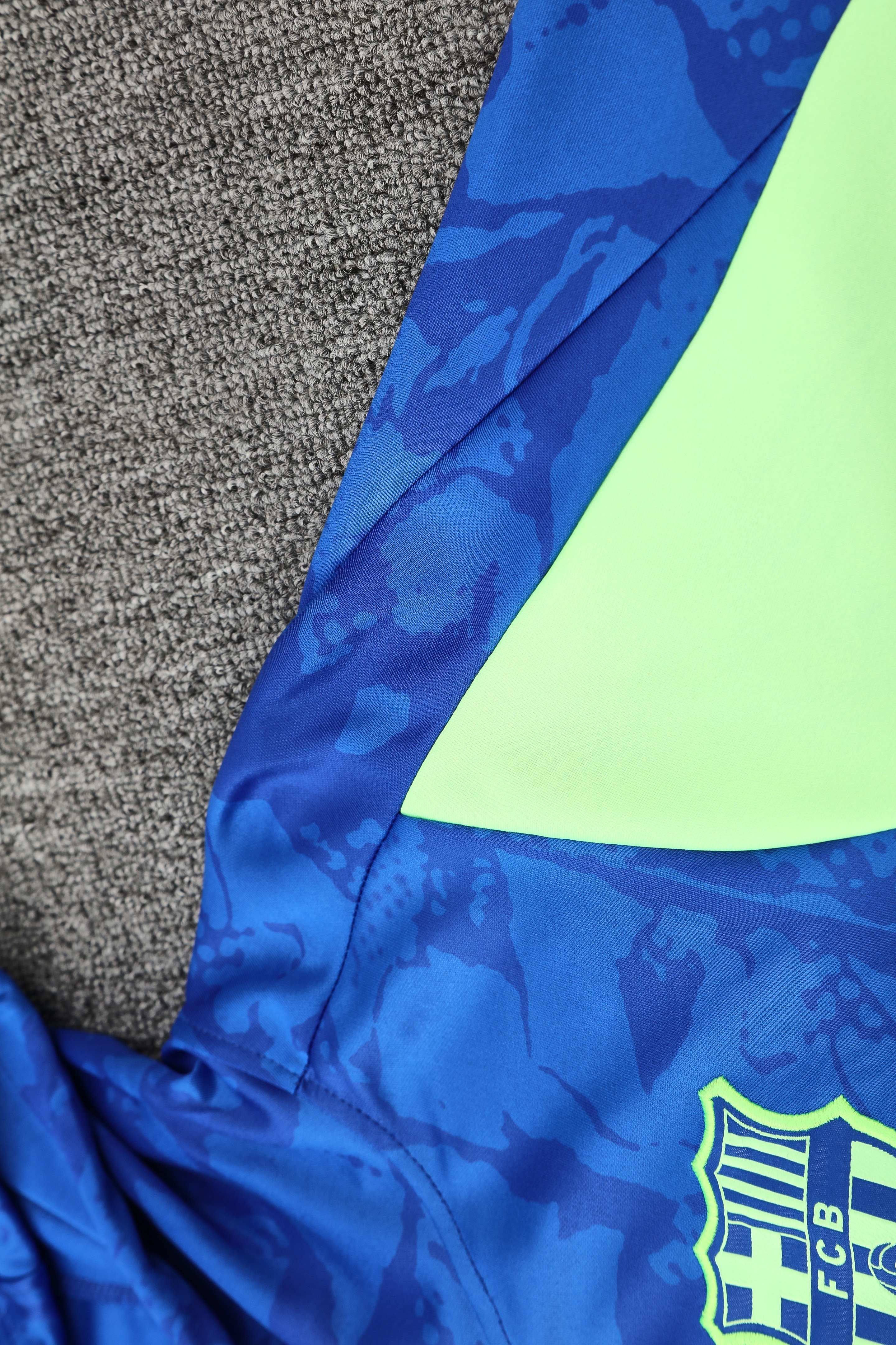 2025/2026 Barcelona Adult Long Sleeve Hood Kit