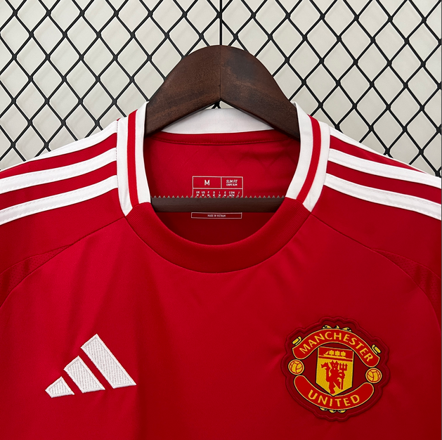 2024 2025 Manchester United home ground Football Shirt (Fans Edition)