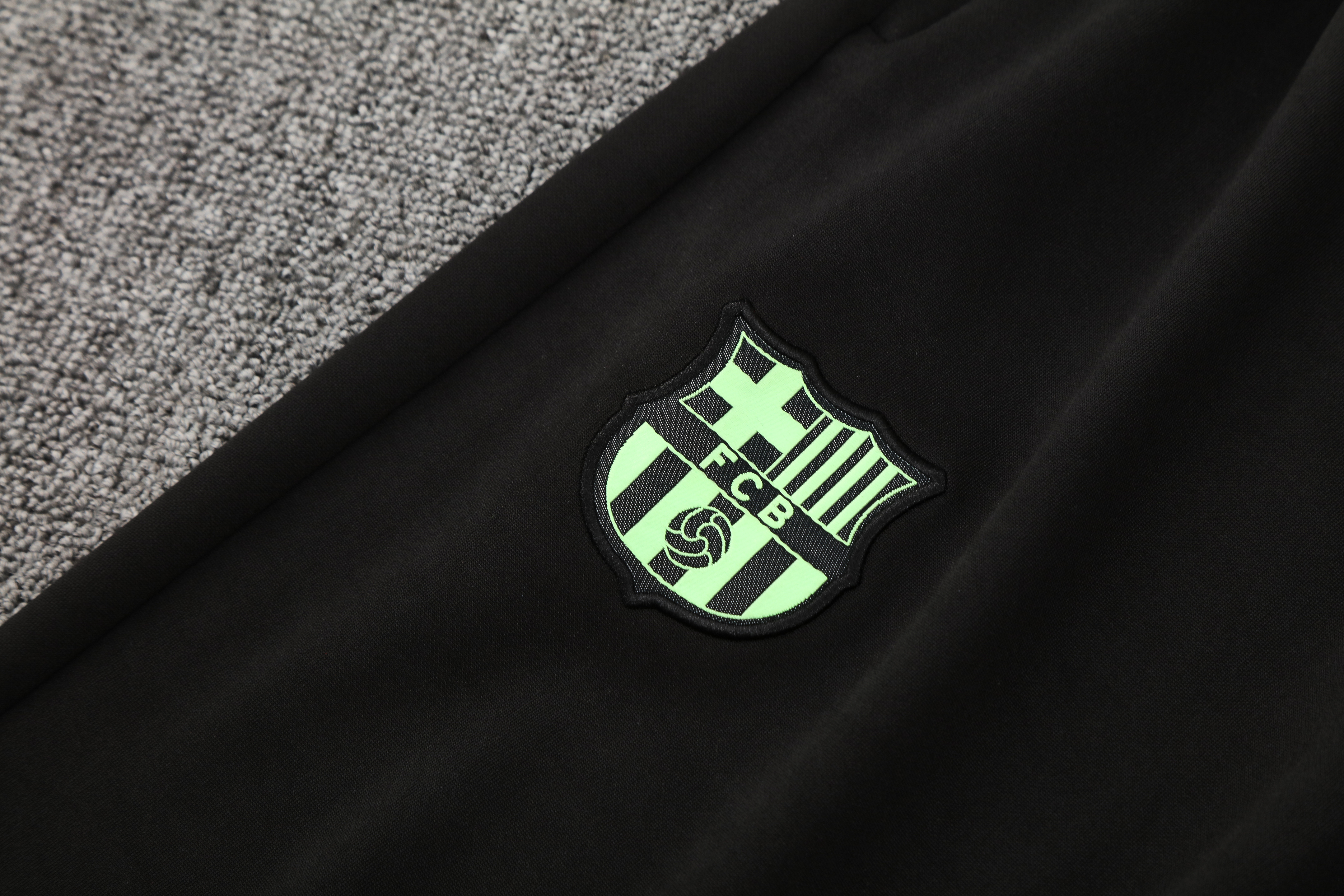 2025/2026 Barcelona Adult Long Sleeve Hood Kit