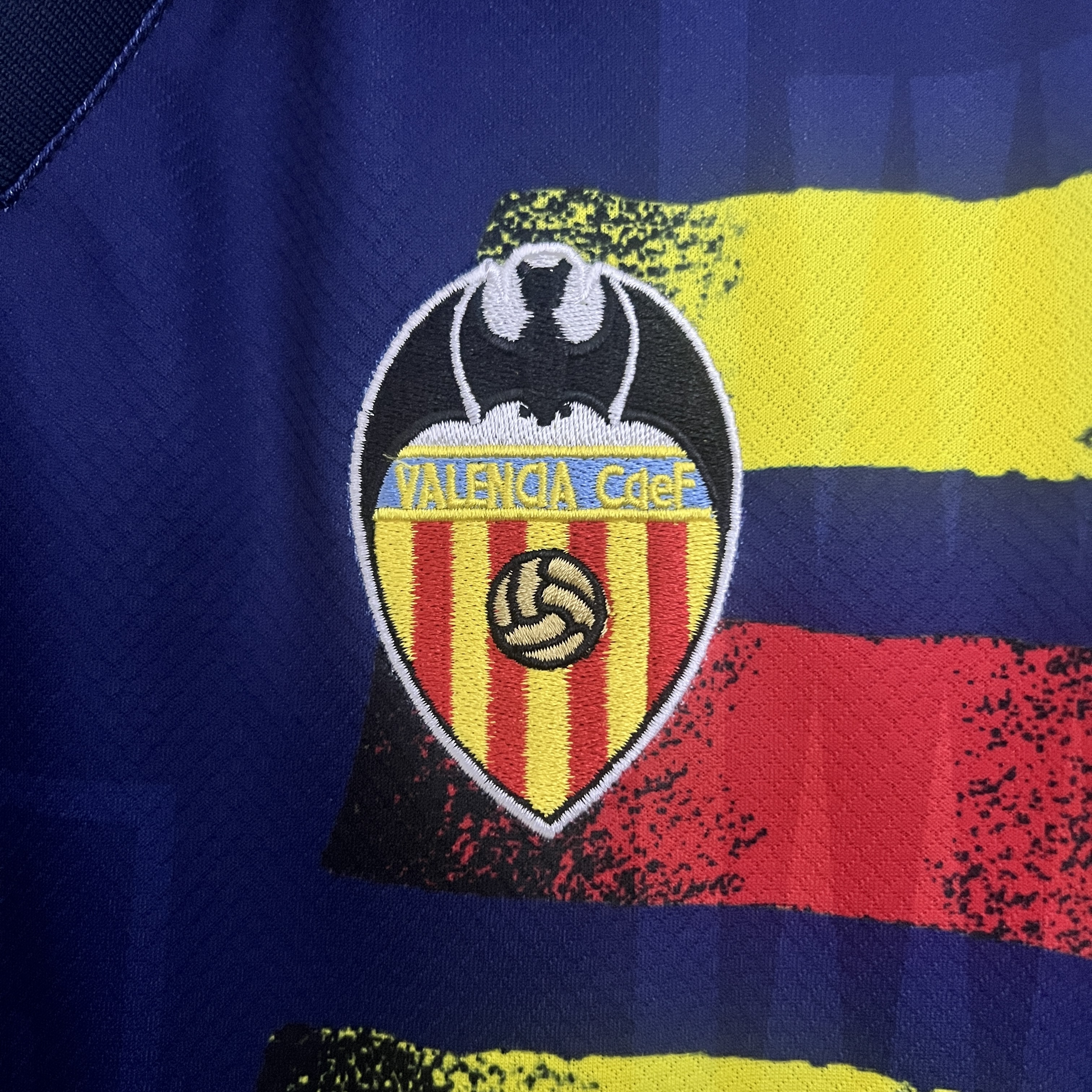 1996/1997 Valencia Away Retro Football Shirt