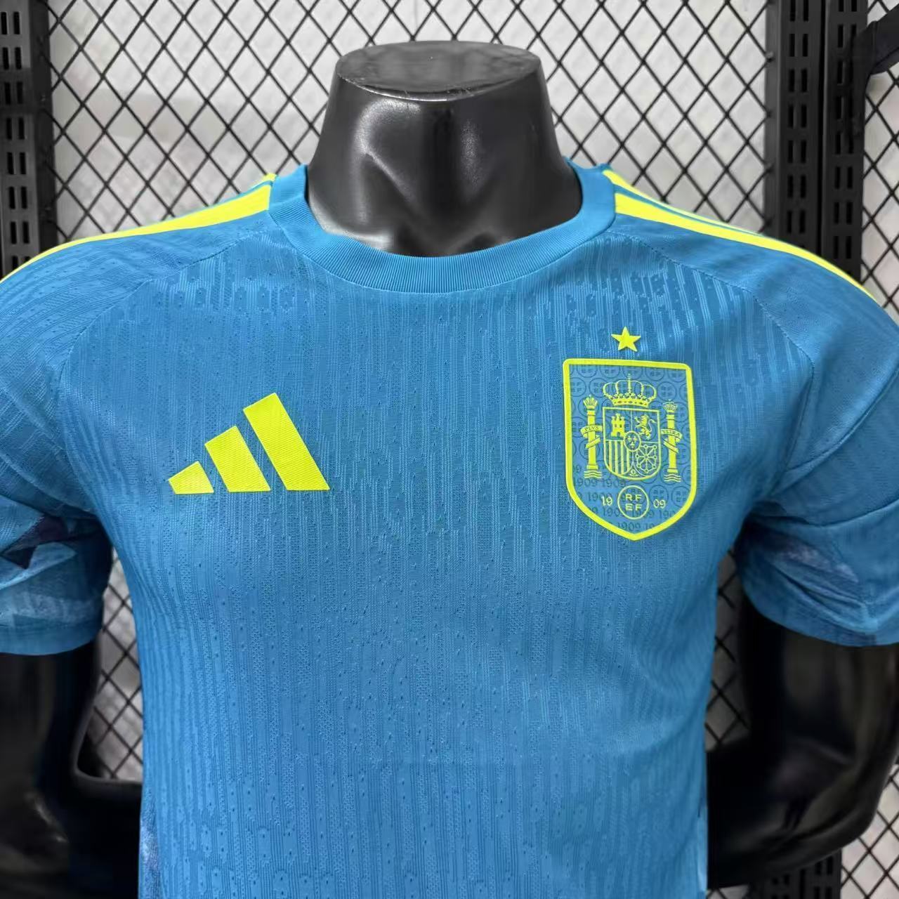 2026 Spain Goalkeeper Football Shirt (Player Edition)