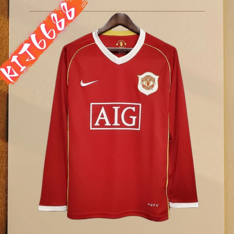 06/07 Manchester United home long sleeved retro football jersey