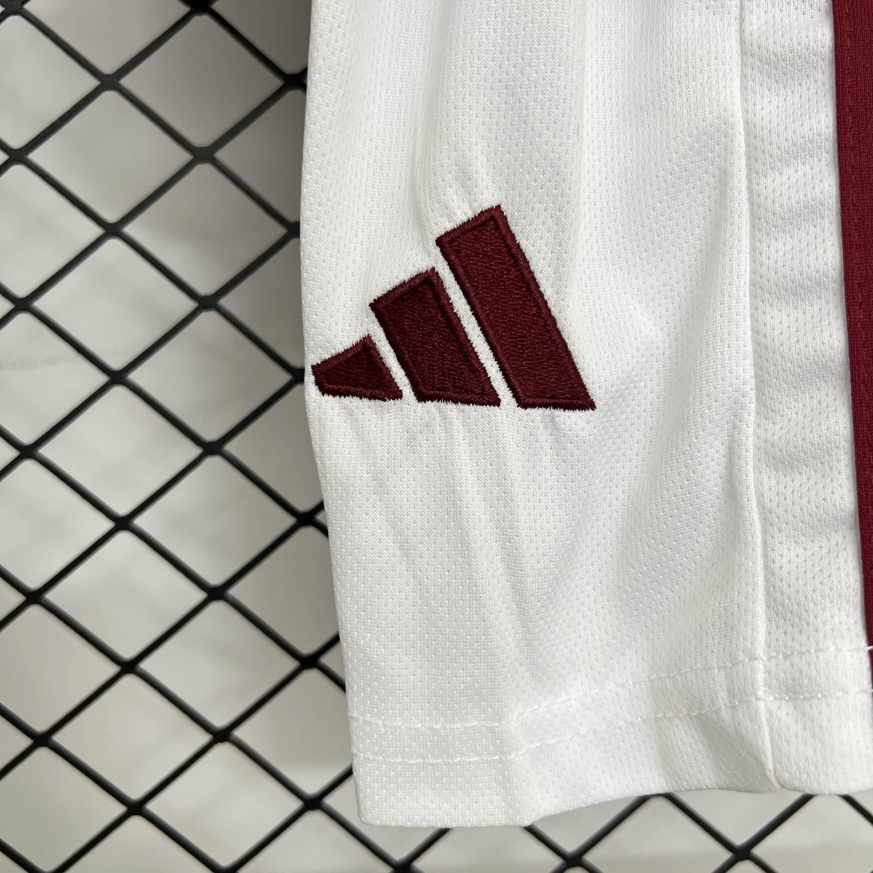 2025/2026 Aston Villa Home Football Shirt （Kids Kit socks）