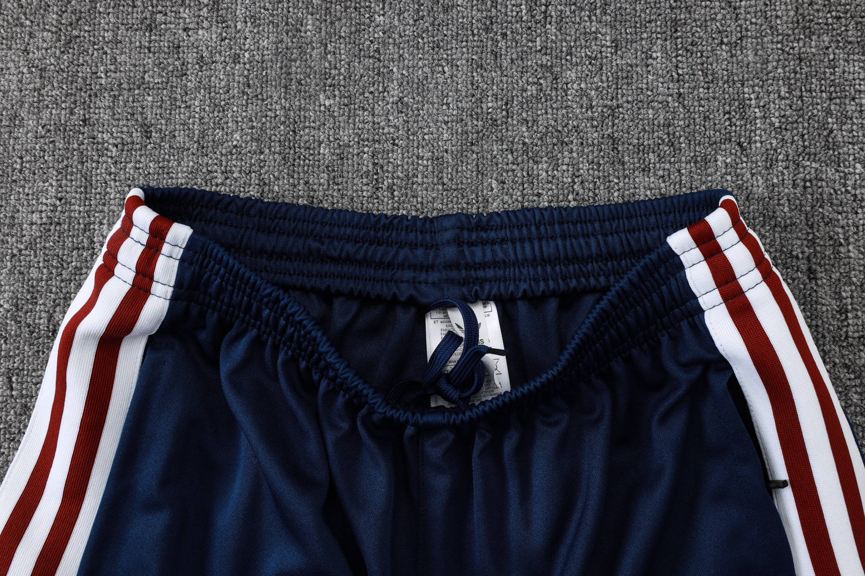 2025/2026 Arsenal Adult Burgundy Half Zip Training Suit (Adult Kit)