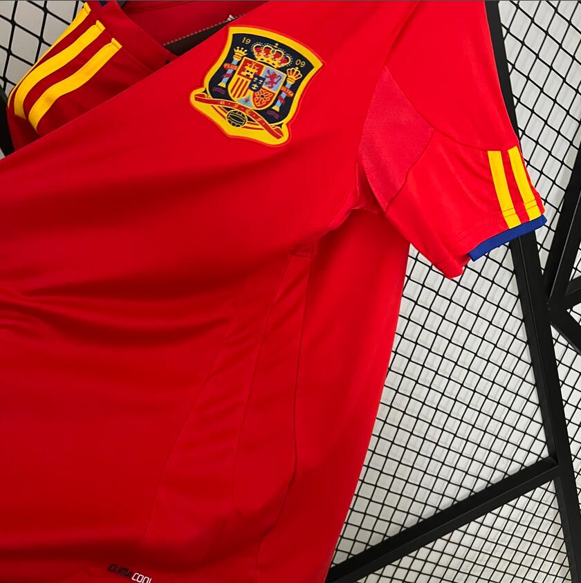 2010 Spain home Retro Football Shirt
