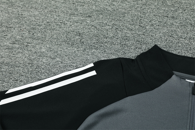 24/25 Manchester United dark grayHalf Zip Training Kit (Adult Kids Kit)