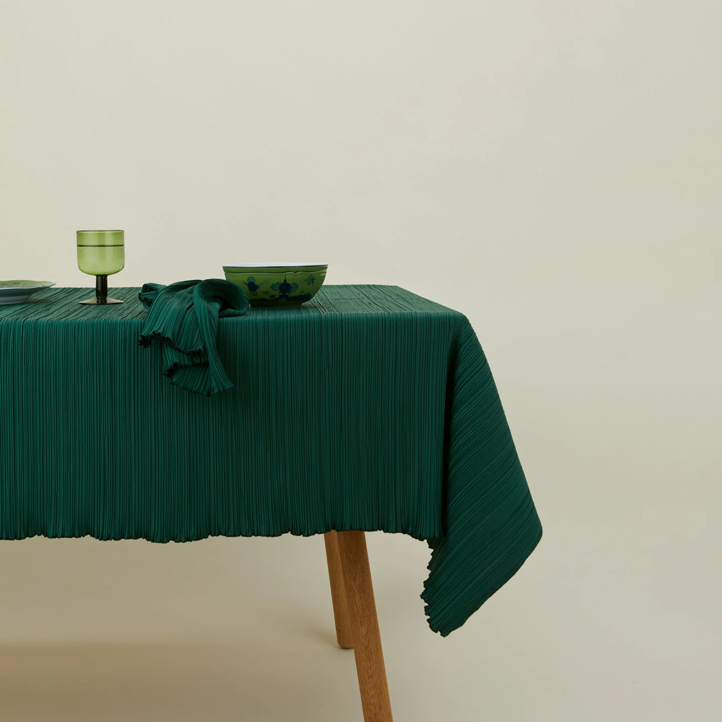 Pleated Tablecloth - Olive