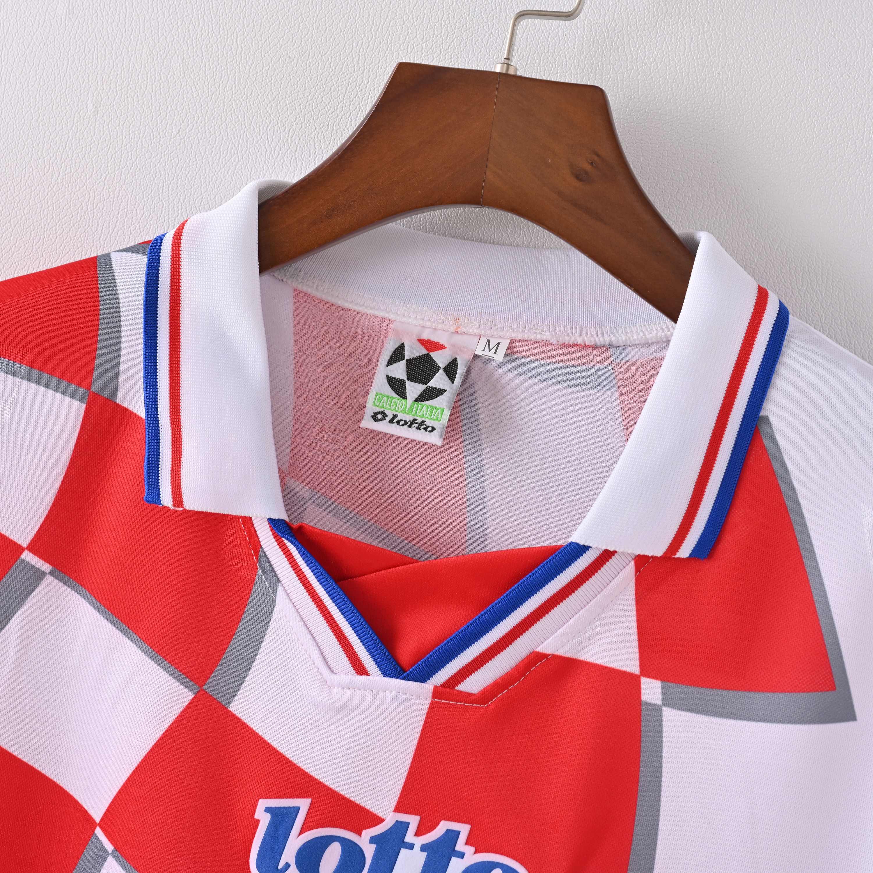 1998 Croatia home football shirt（Retro）