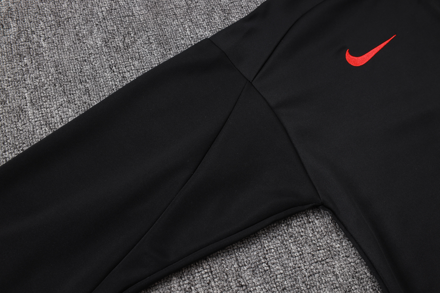 2025/2026 Paris Saint-Germain Adults' Full-Zip Training Kits (Adult Kit)