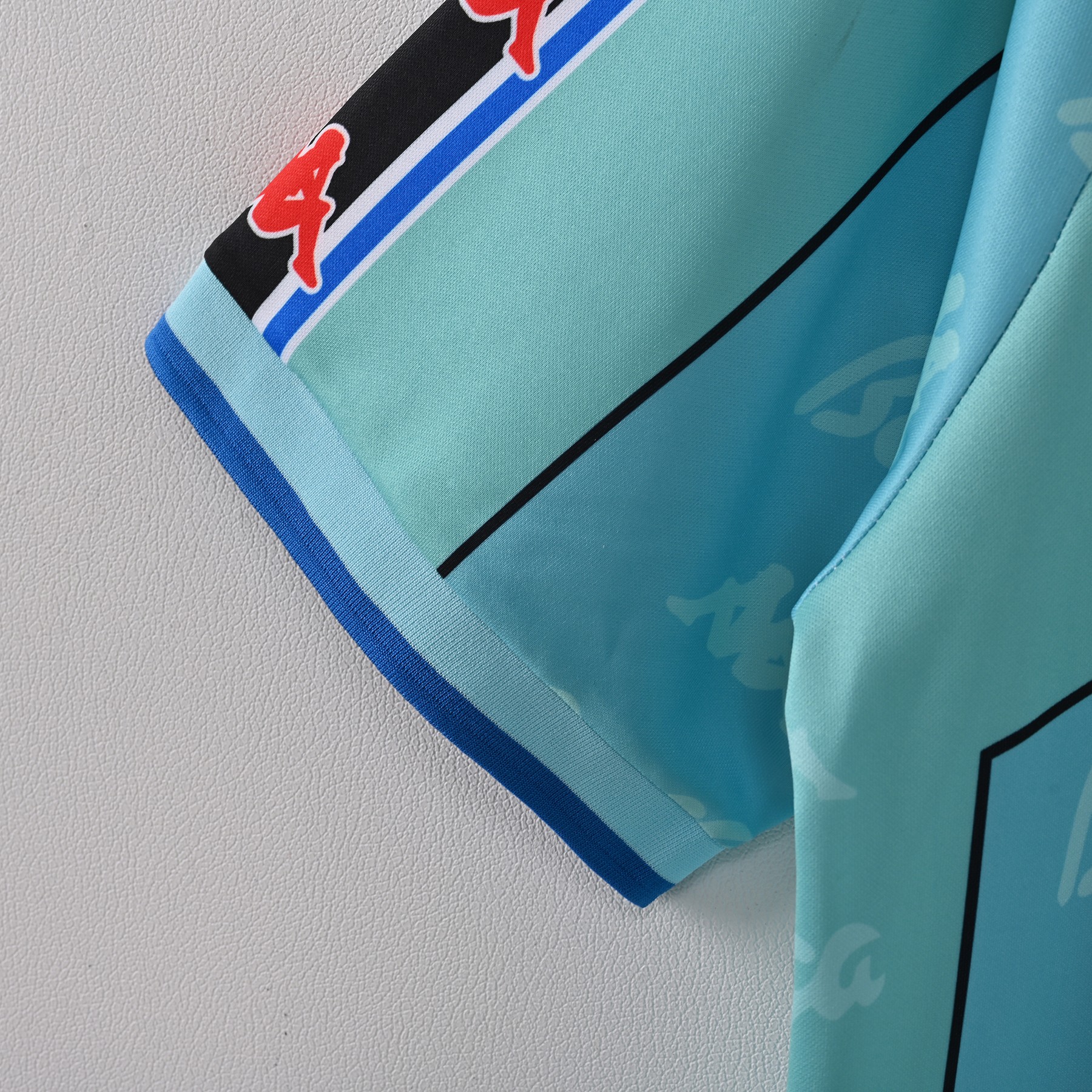 1996/1997 Barcelona Away Retro Football Shirt