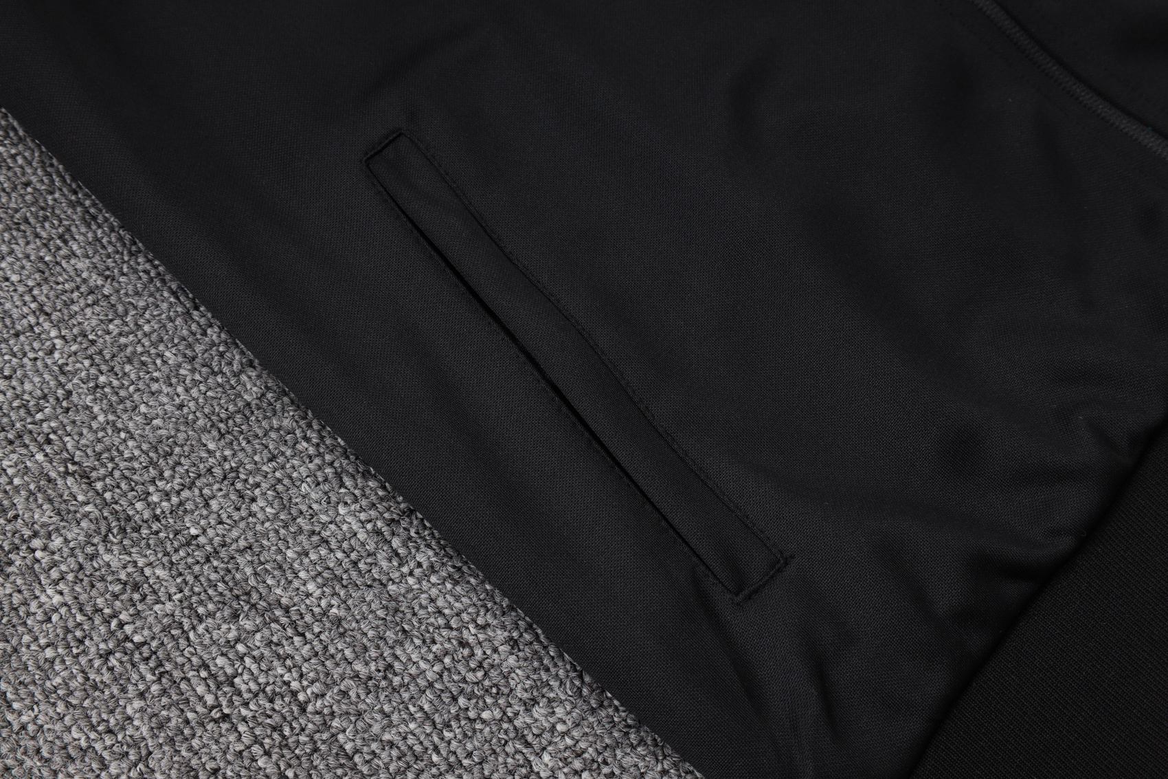 2025/2026 Paris Saint-Germain Adults' Full-Zip Training Kits (Adult Kit)