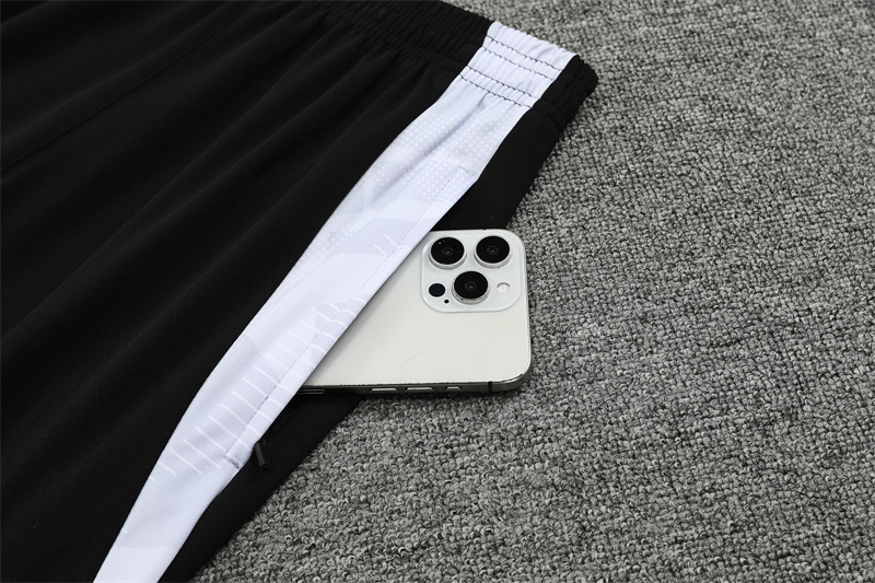 24/25 Manchester United red Half Zip Training Kit (Adult Kids Kit)