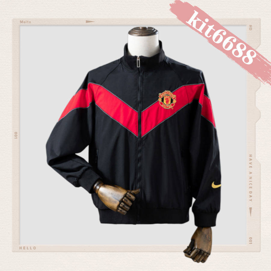 06/07 Manchester United Retro Football Soccer Windbreaker