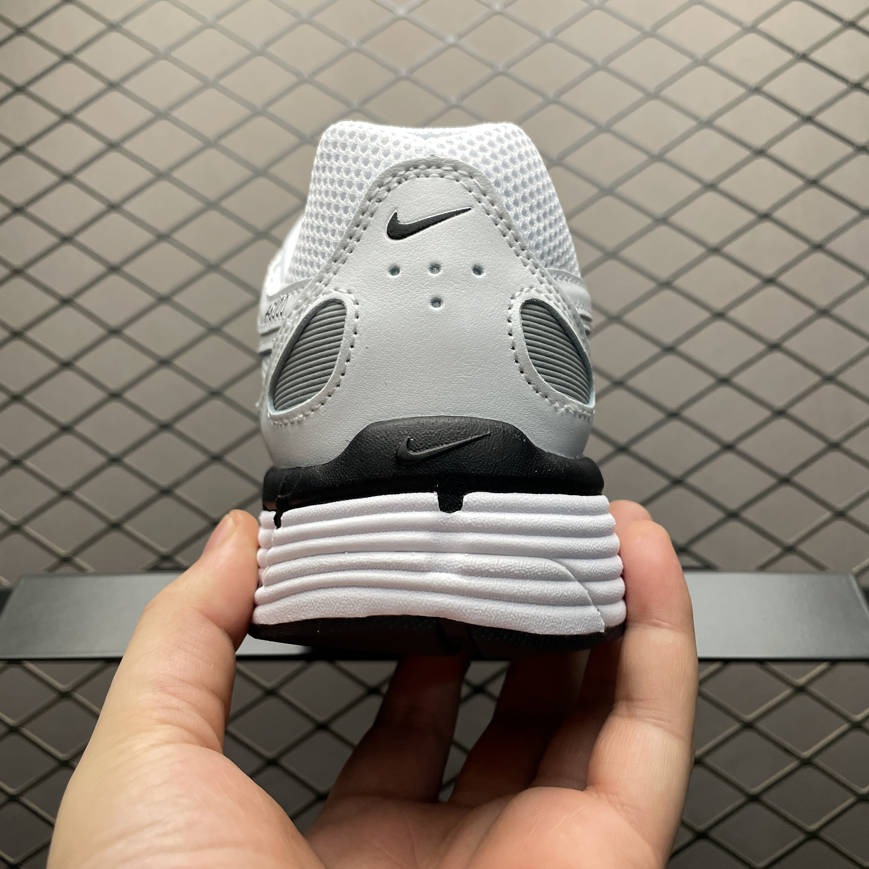 Nike P-6000
