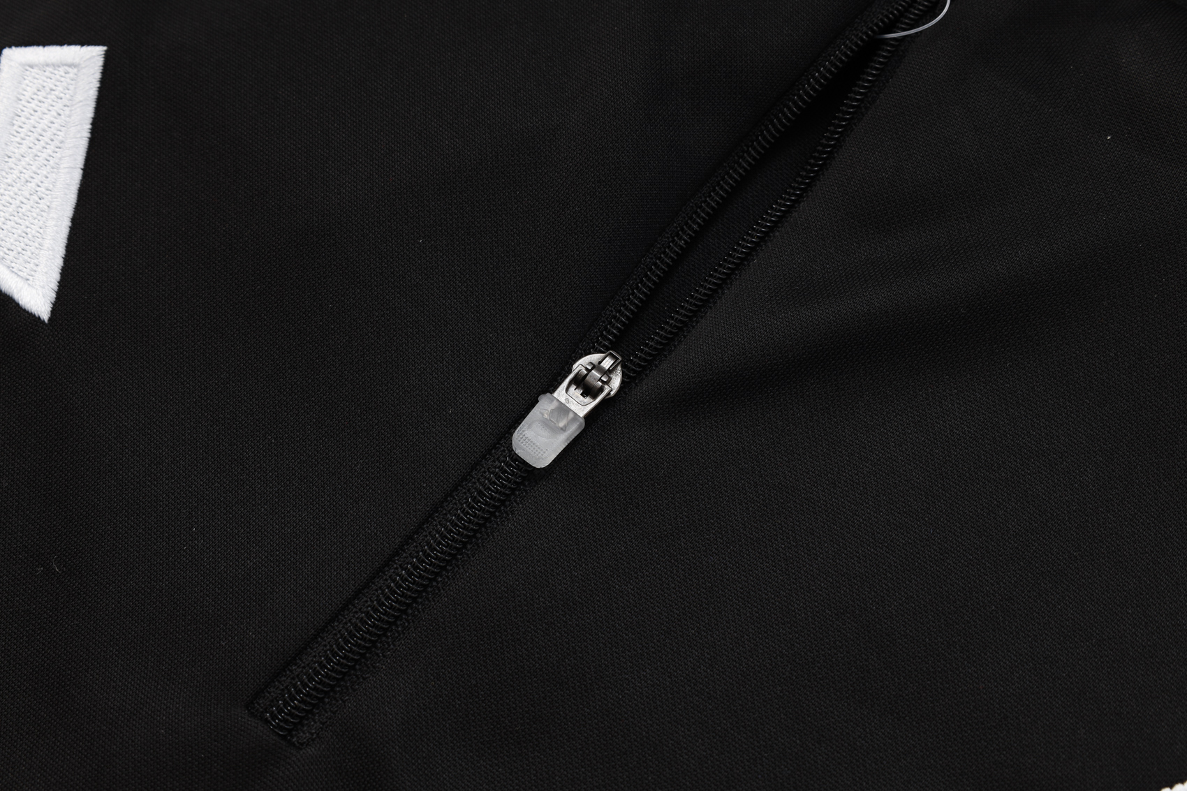 2024/2025 Real Madrid Black Adult Half Zip Training Kit (Adult Kit)