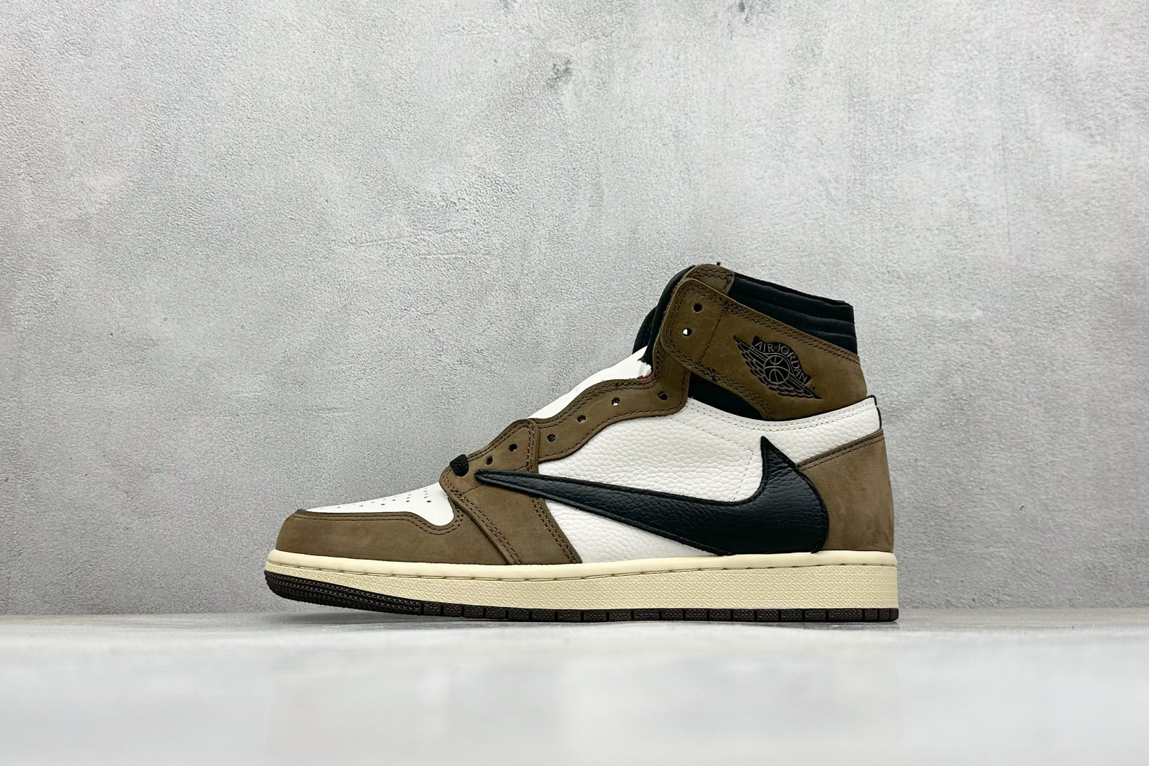 Nike Air Jordan 1
