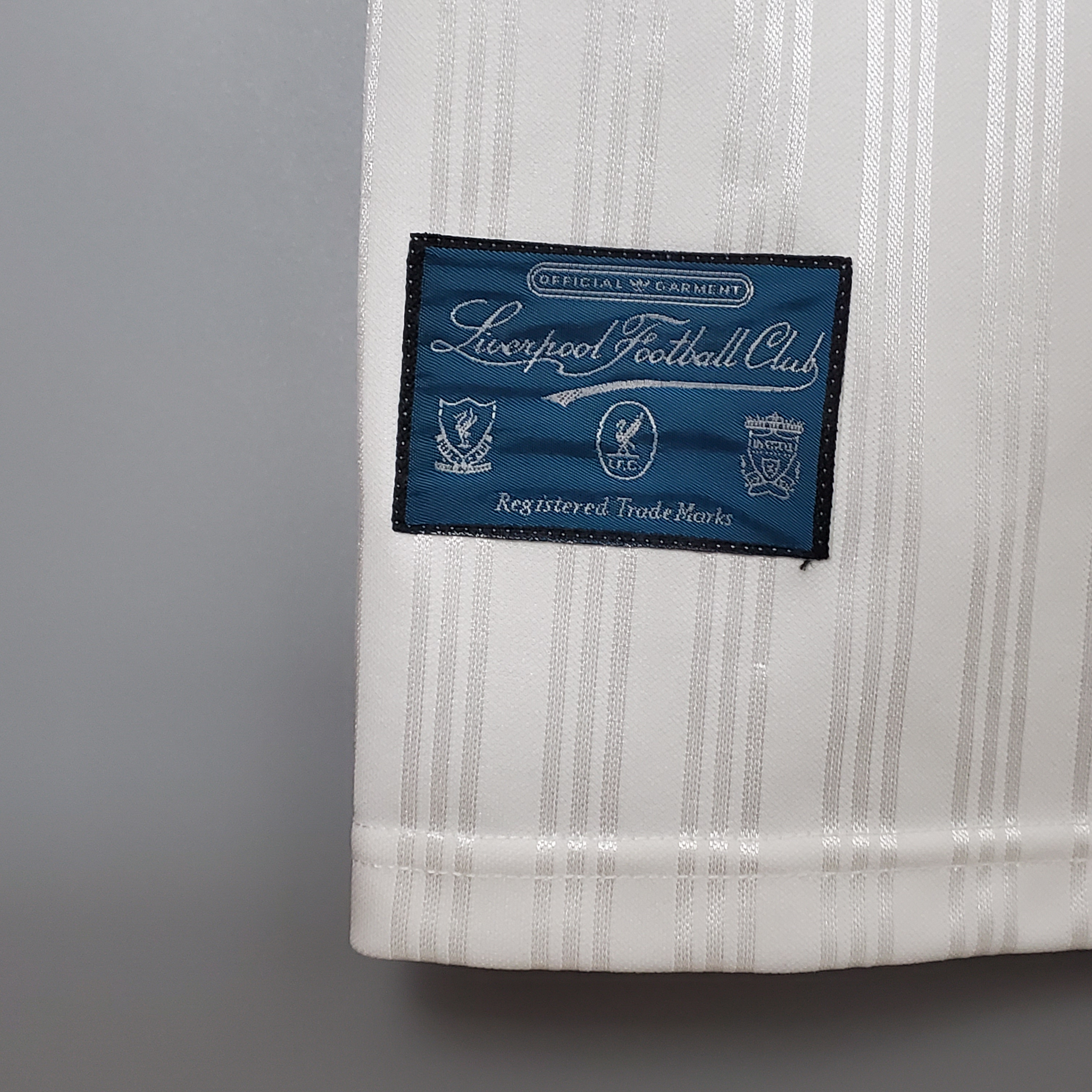 1995/1996 Liverpool Retro Away Football Shirt
