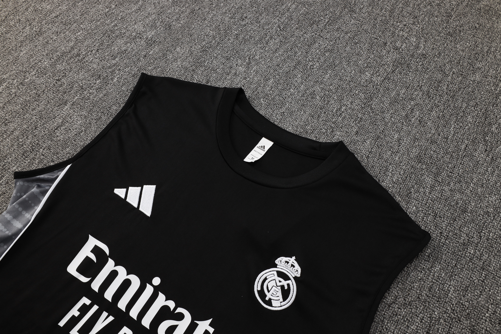 2025/2026 Real Madrid black adult vest training suit (Adult Kit)