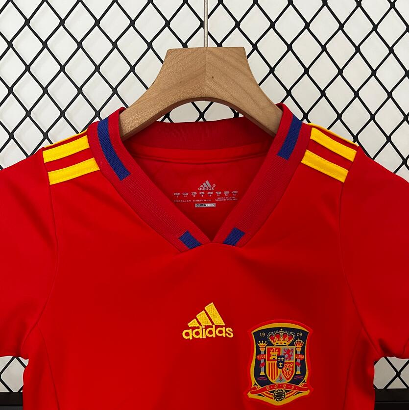 2010 Spain home Retro Football Shirt  Kids Kit