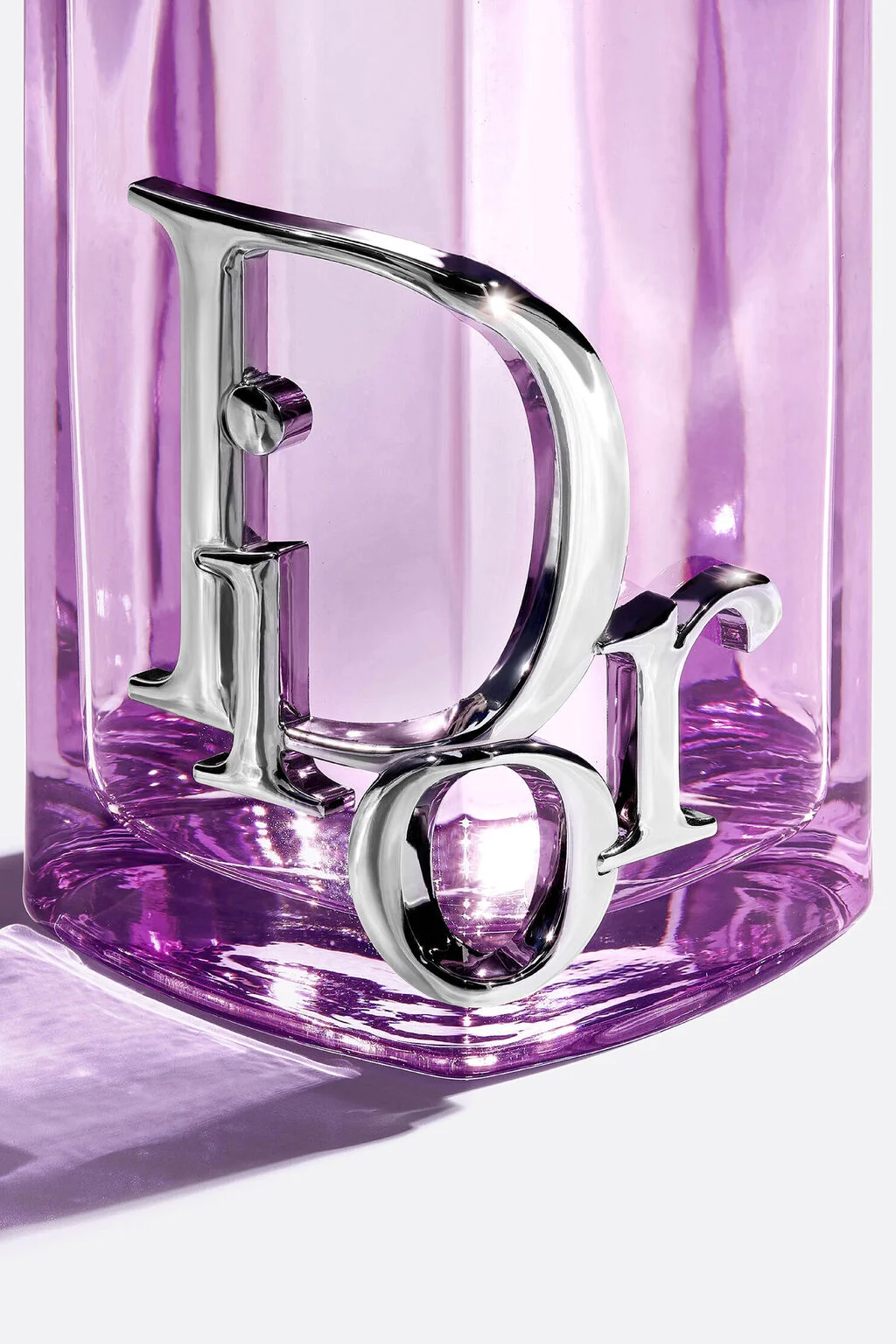 Dior Addict Purple Glow Eau de Parfum - Iris and Raspberry Notes