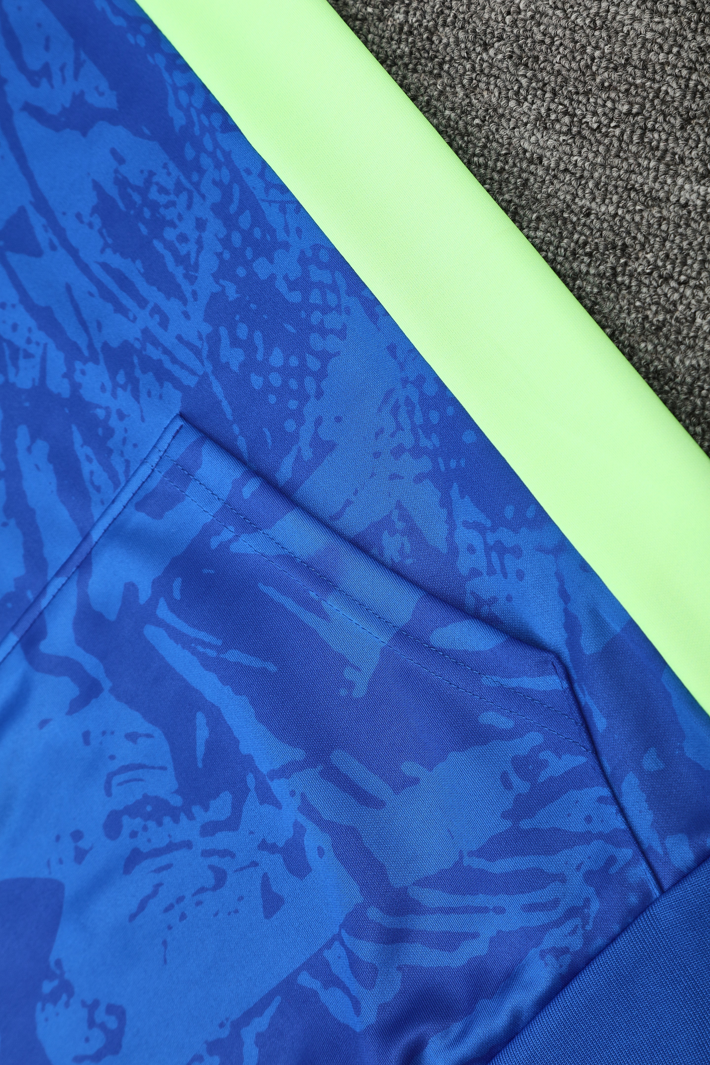 2025/2026 Barcelona Adult Long Sleeve Hood Kit