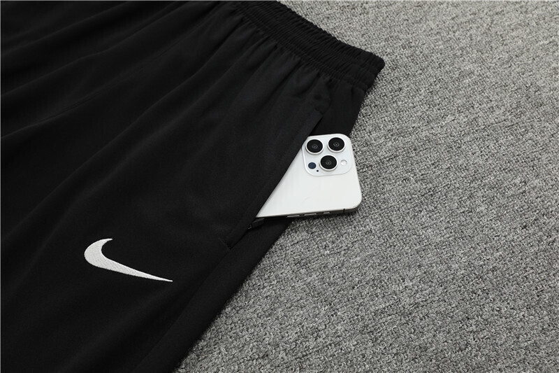 2425 Liverpool black Half Zip Training Kit (Adult Kids Kit)