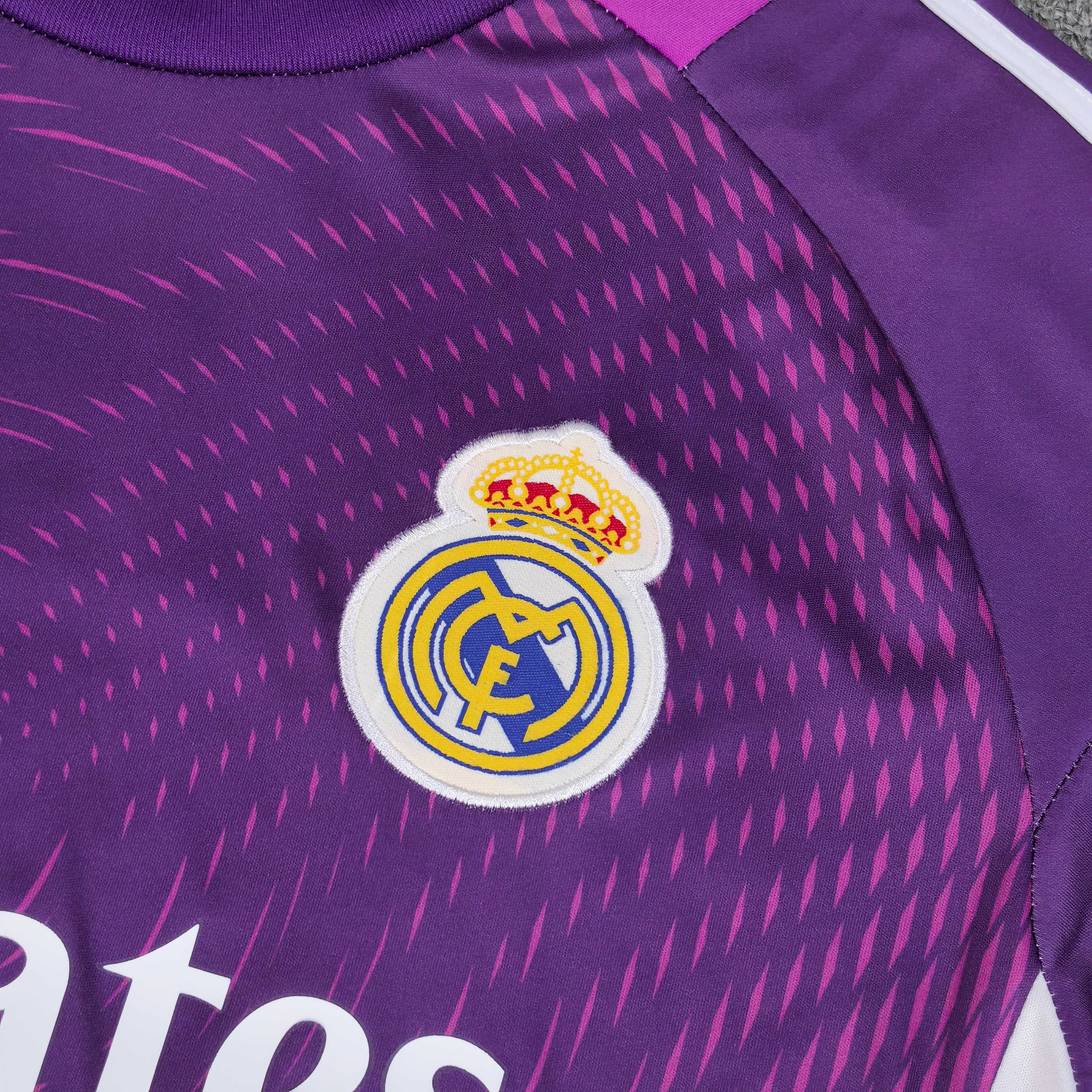 2025/2026 Real Madrid Goalkeeper Football Shirt （Fan Edition）