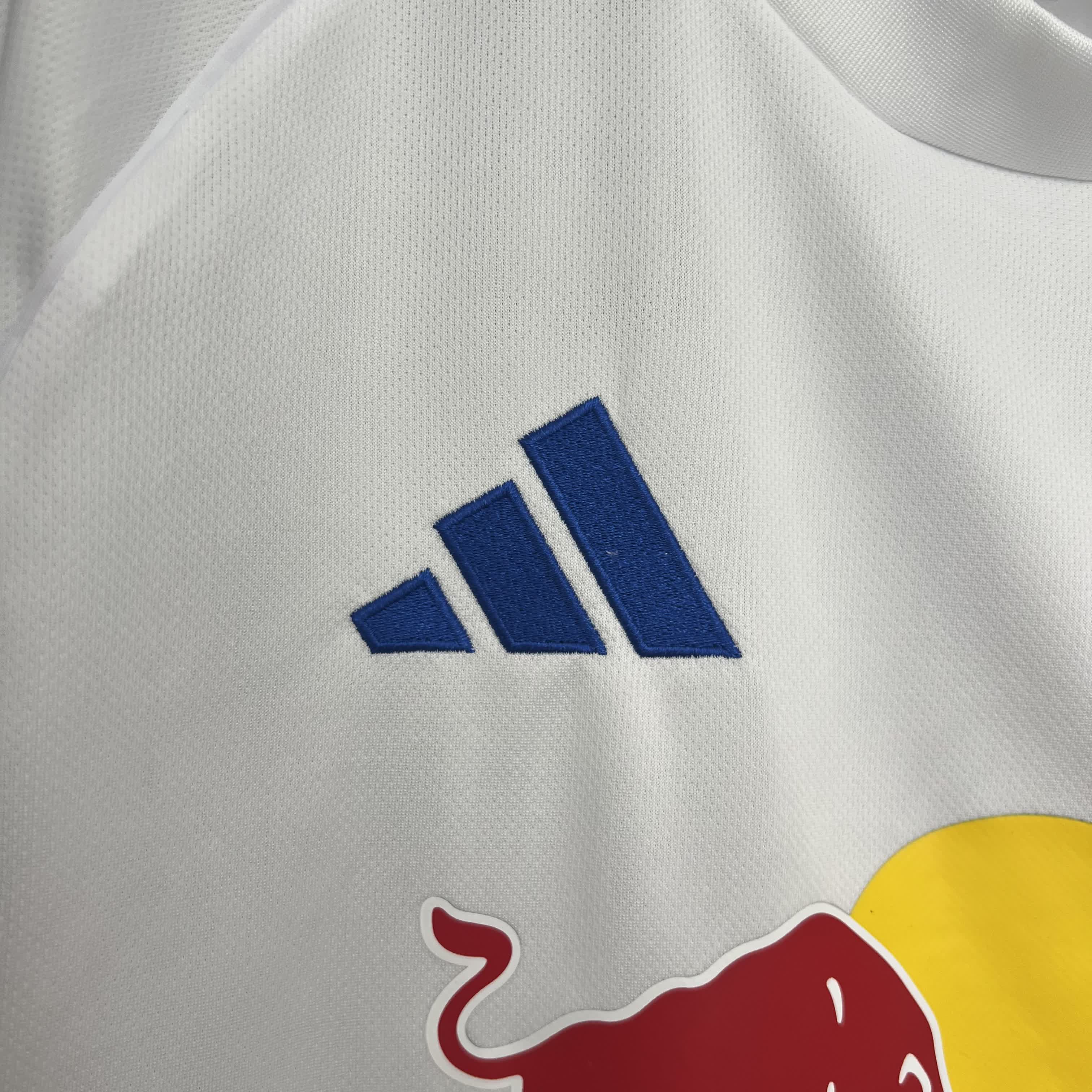 2025/2026 Leeds United Home Football Shirt (Fan Edition)