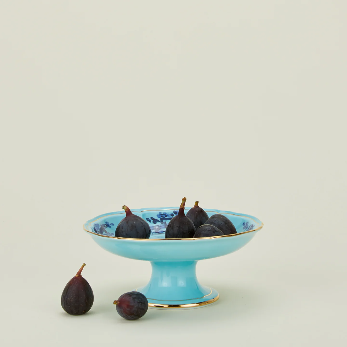 Oriente Italiano Fruit Stand - Iris