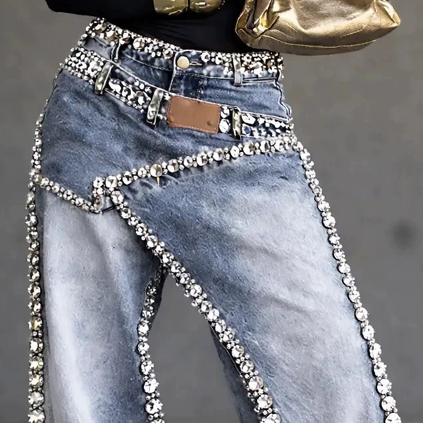 HIGH-WAIST JEANS