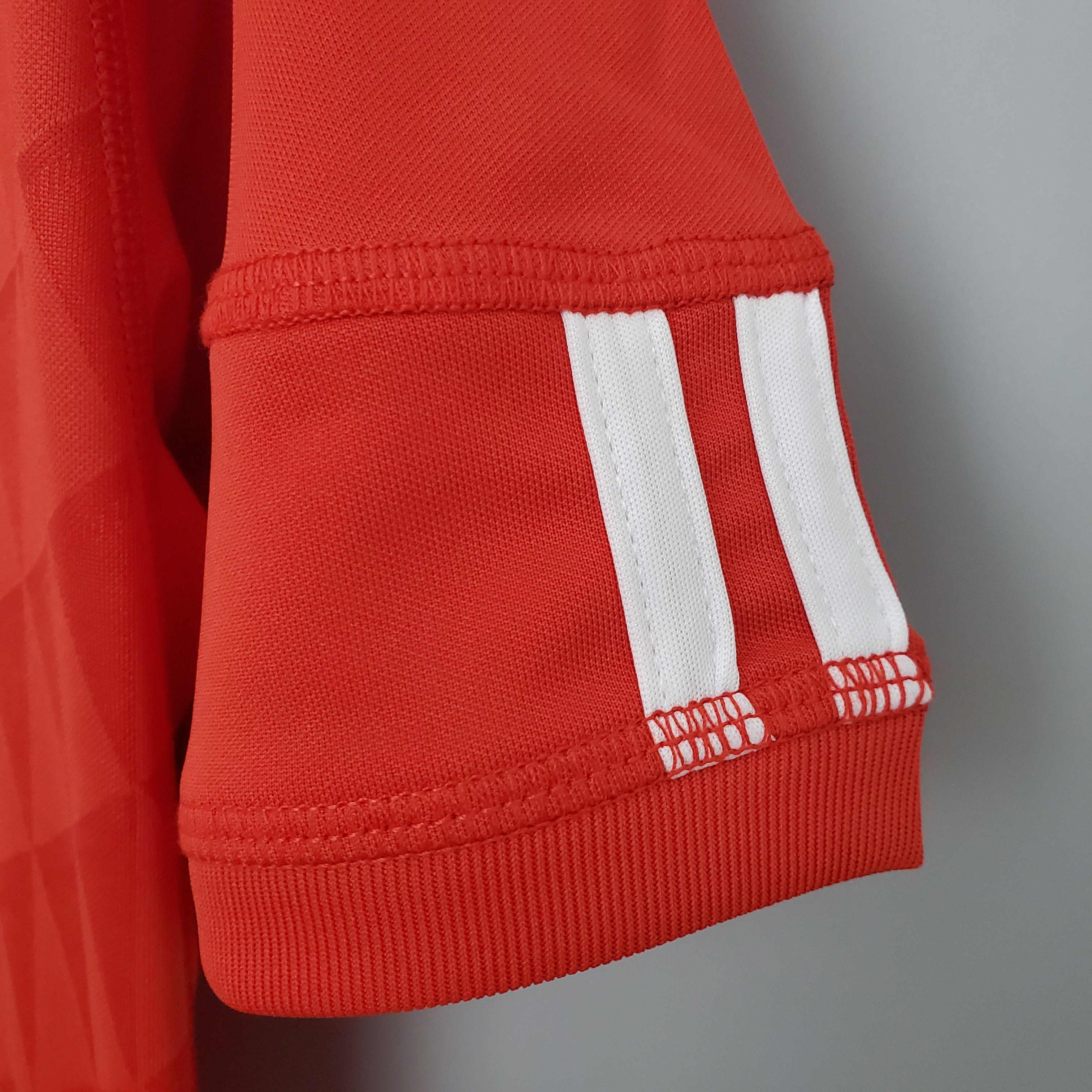 2010/2011 Liverpool Retro Home Football Shirt