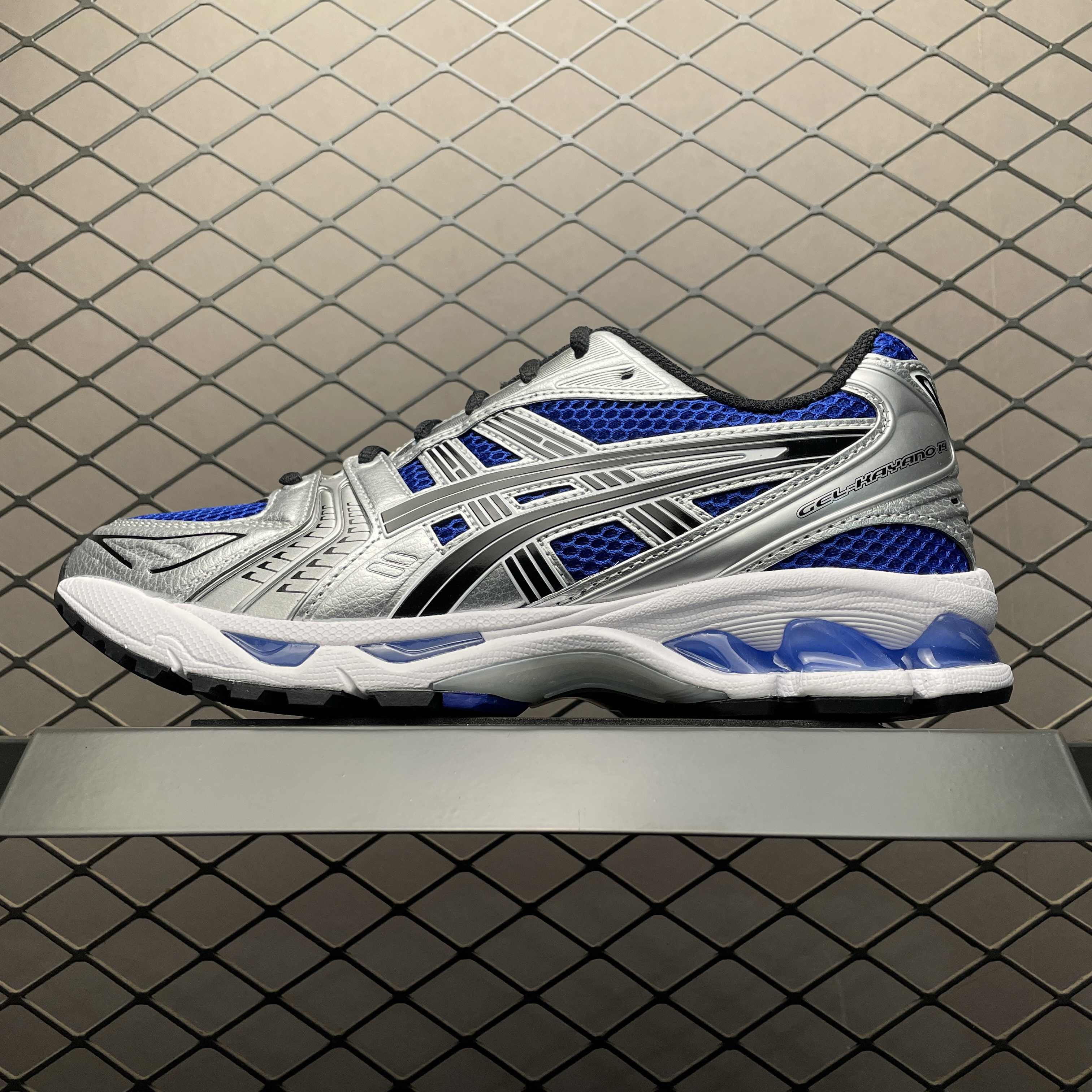 Asics GEL-Kayano 14