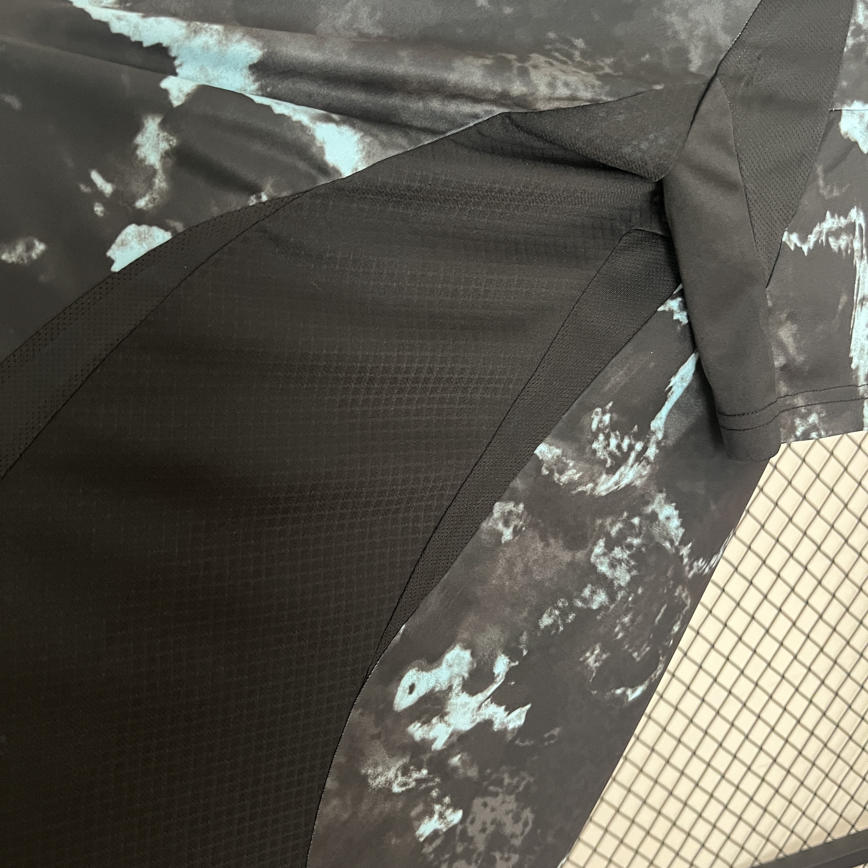 2024/2025 Bayern Munich Away Football Shirt (Fan Edition)