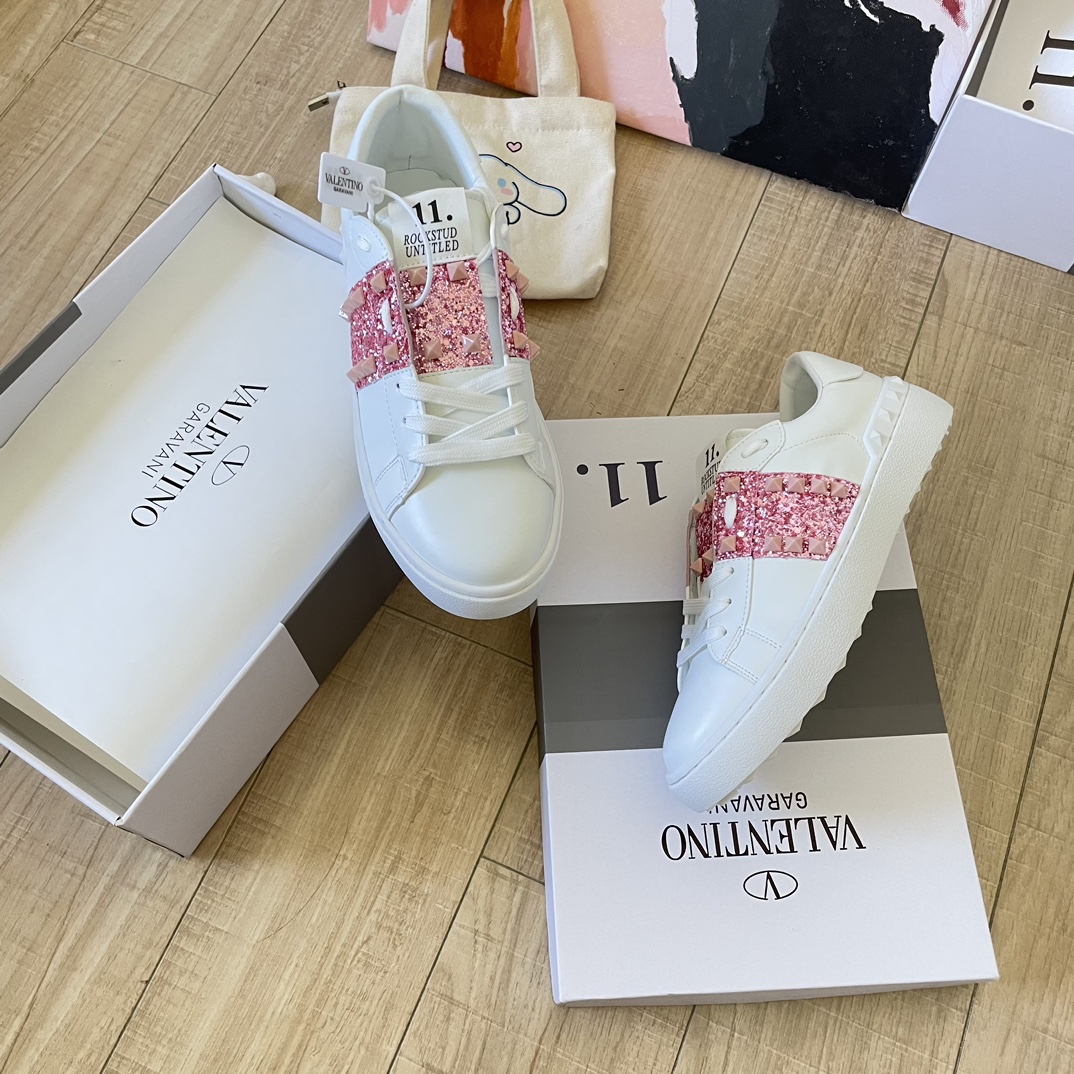 Valentino Garavani Rockstud
