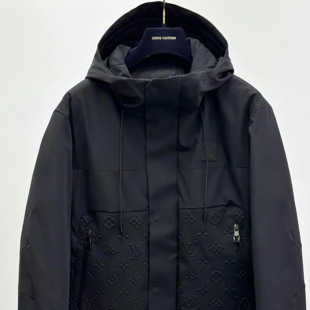 Veste imperméable en velours technique LV