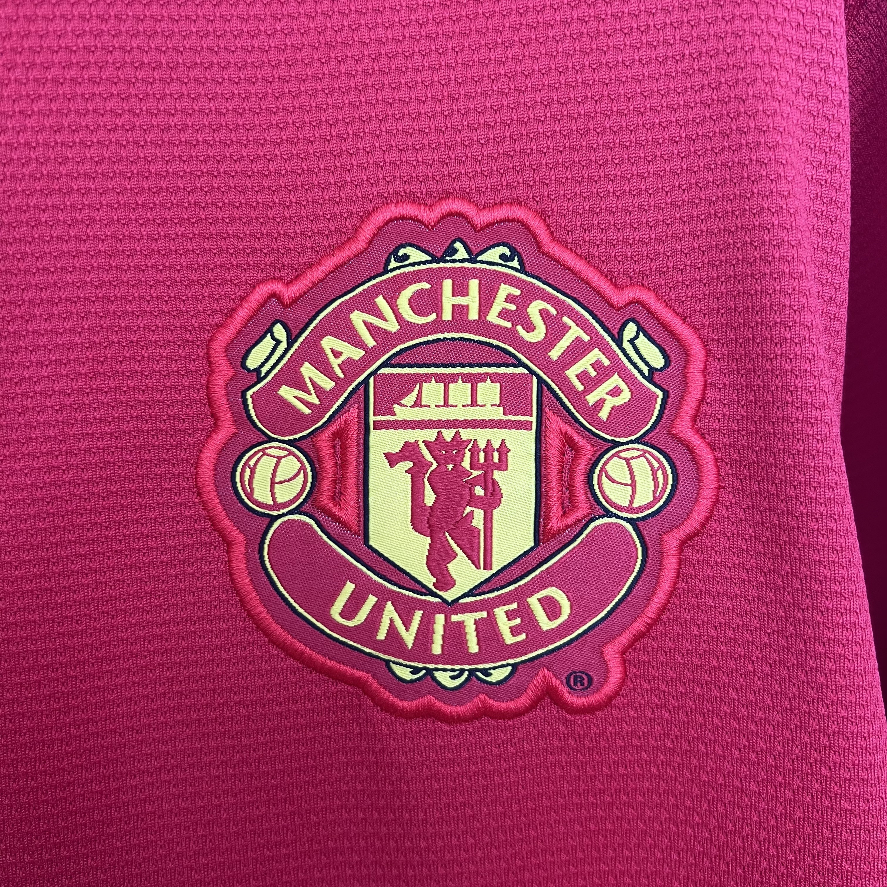 13/14 Manchester United home long sleeved retro football jersey