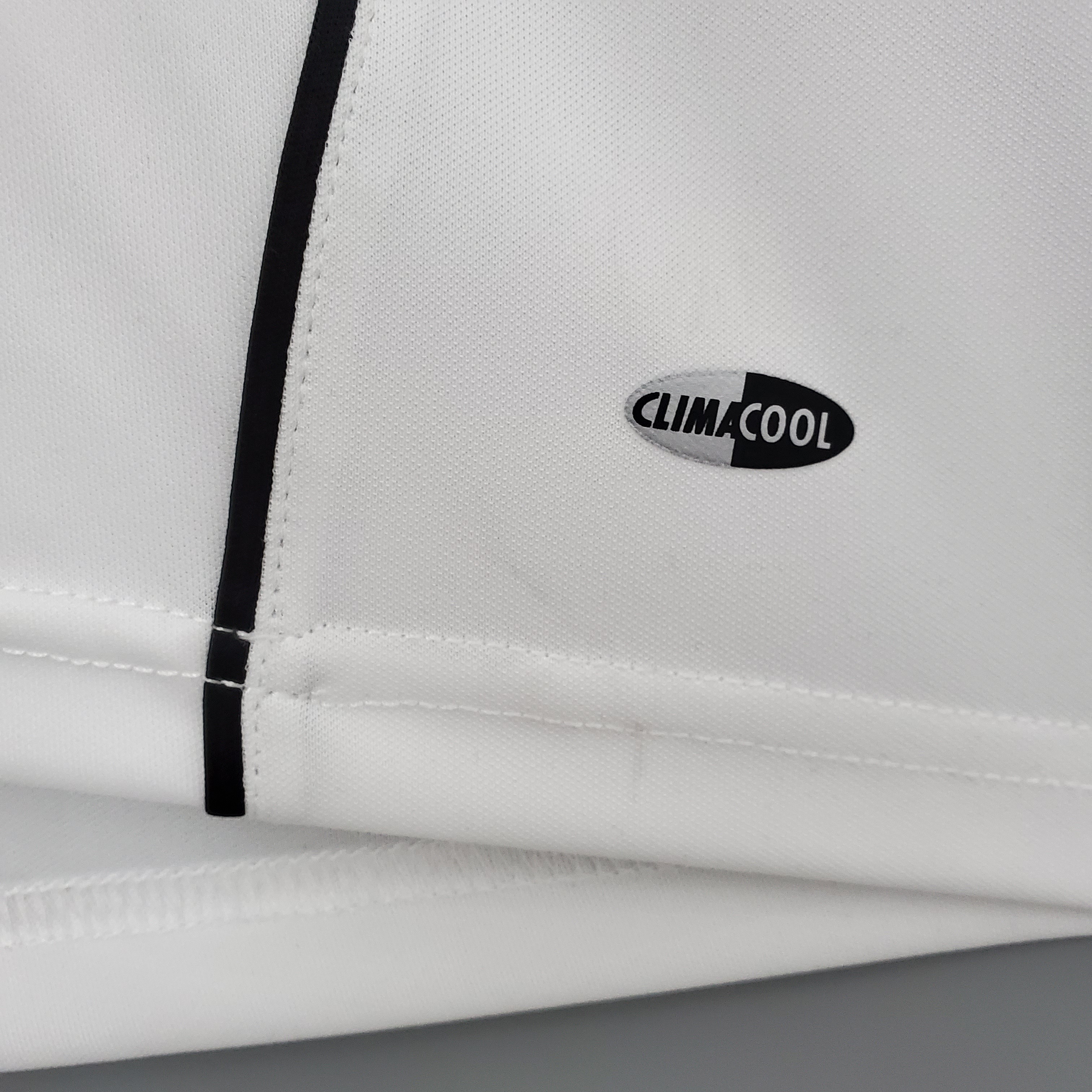 2005/2006 Marseille Home Retro Football Shirt