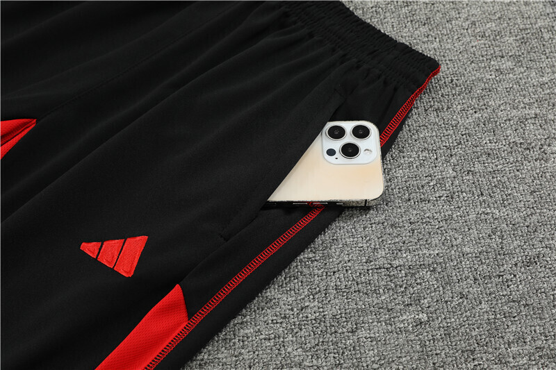 23/24 Manchester United red Half Zip Training Kit (Adult Kids Kit)