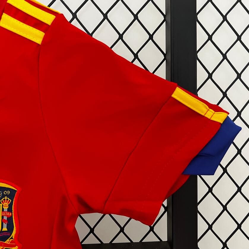 2010 Spain home Retro Football Shirt  Kids Kit