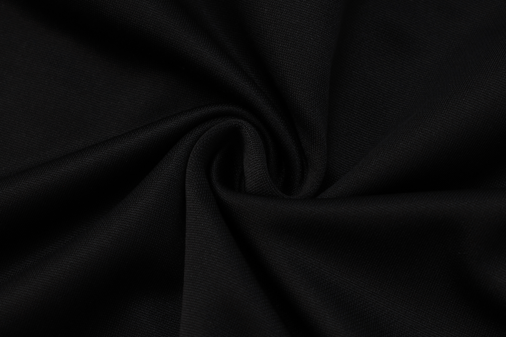 2024/2025 Real Madrid Black Adult Half Zip Training Kit (Adult Kit)