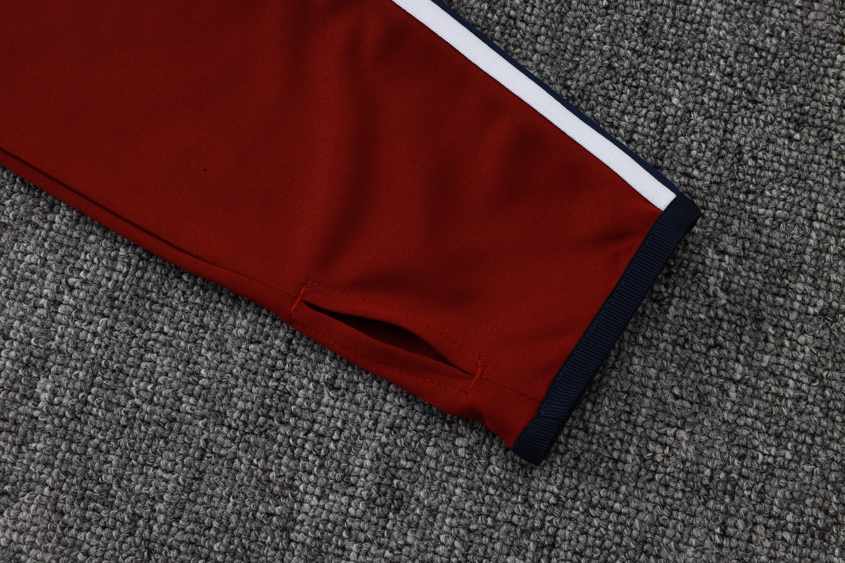 2025/2026 Arsenal Adult Burgundy Half Zip Training Suit (Adult Kit)