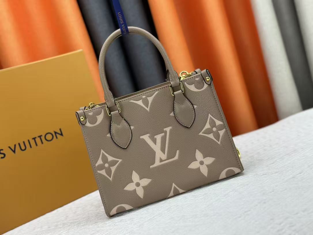 Louis Vuitton Onthego Tote Bag