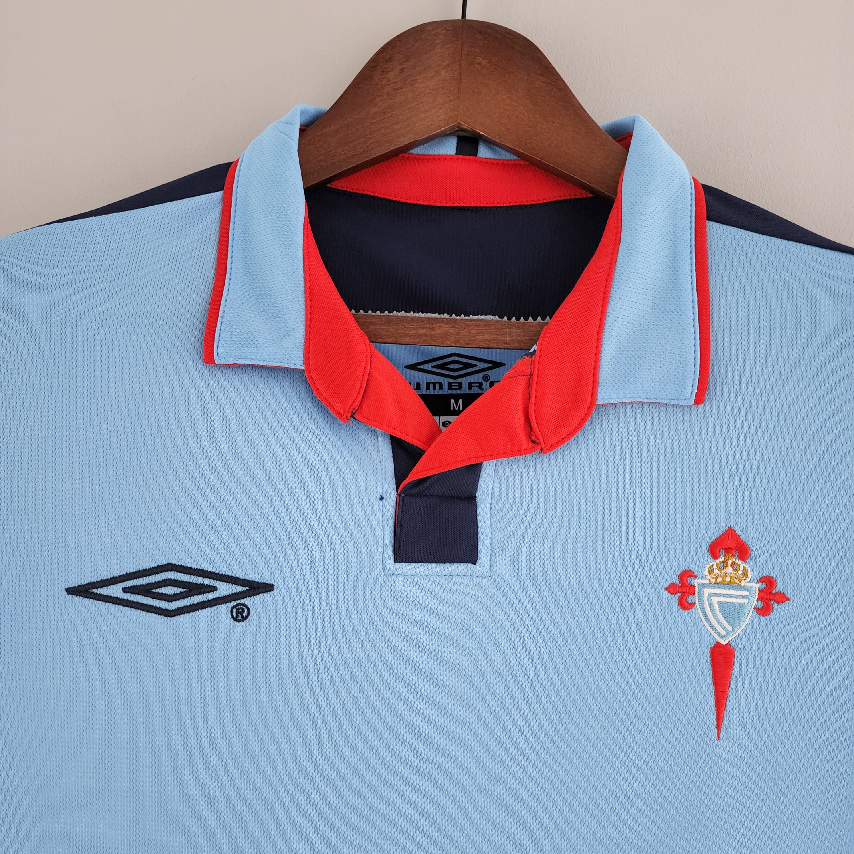 2002/2004 Celta Vigo Home Retro Football Shirt