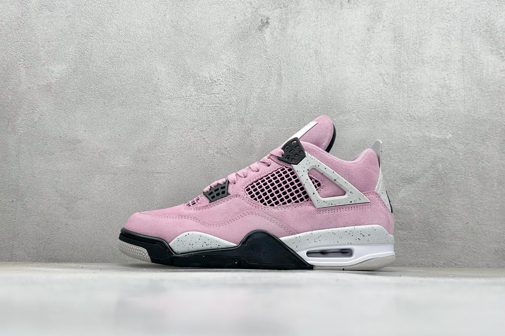 Nike Air Jordan AJ4