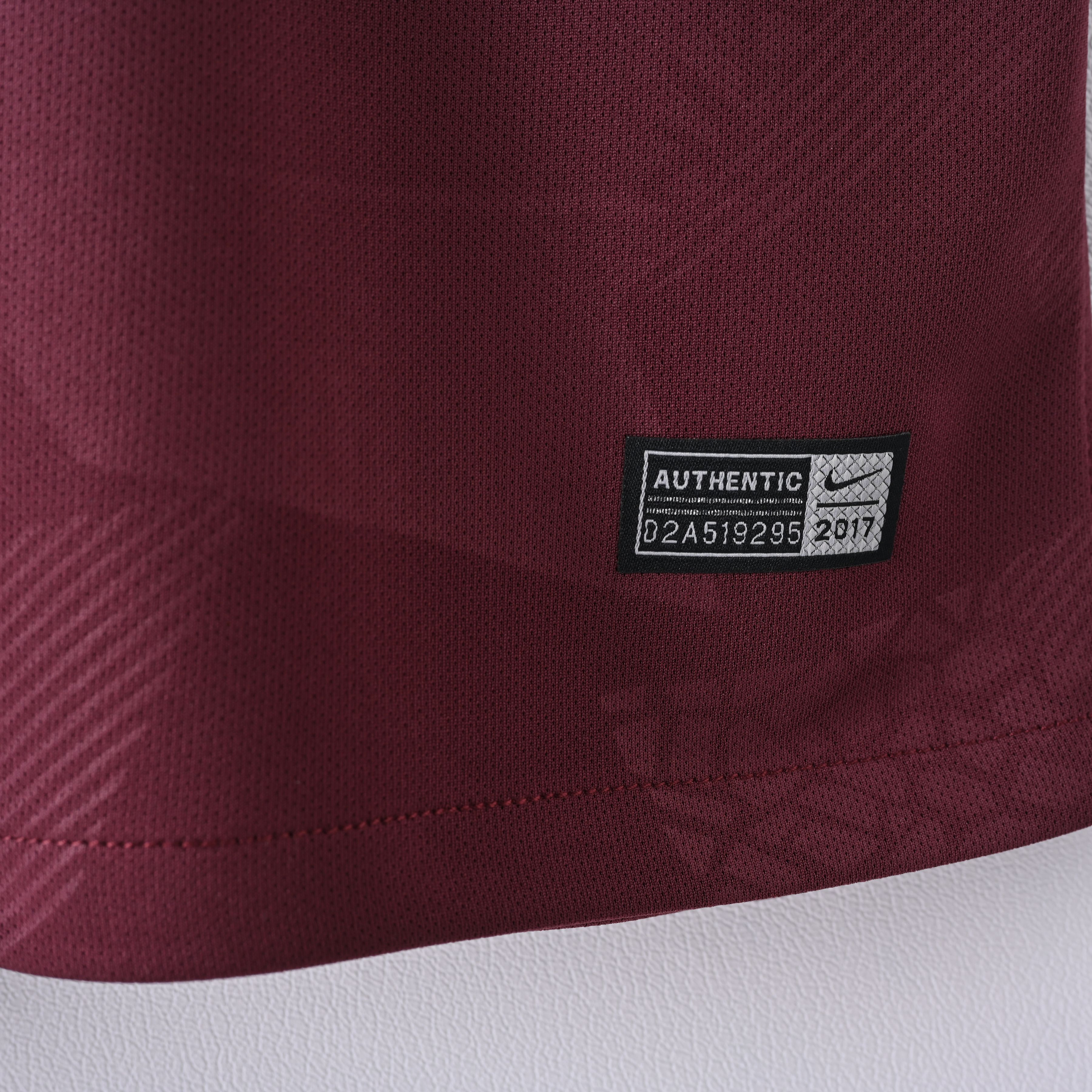 2017/2018 Barcelona Second Away Retro Football Jersey